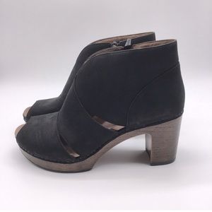 Dansko Delphina Black Peep Toe Ankle Bootie Size 40